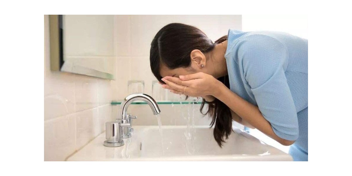 精油补水产品